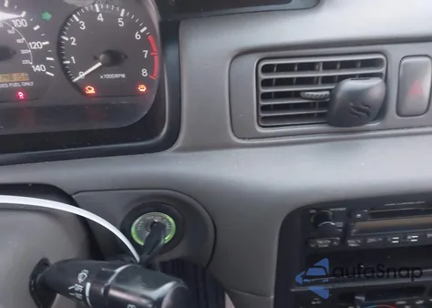 1998 Toyota Camry Ce/Le/Xle z USA, uszkodzony, nr VIN JT2BG22K4W0156025